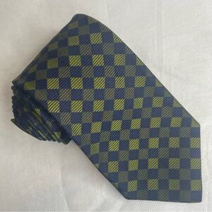 Brooks Brothers Pure Silk Tie Thick Textured Green Blue Crosshatch Prep Necktie